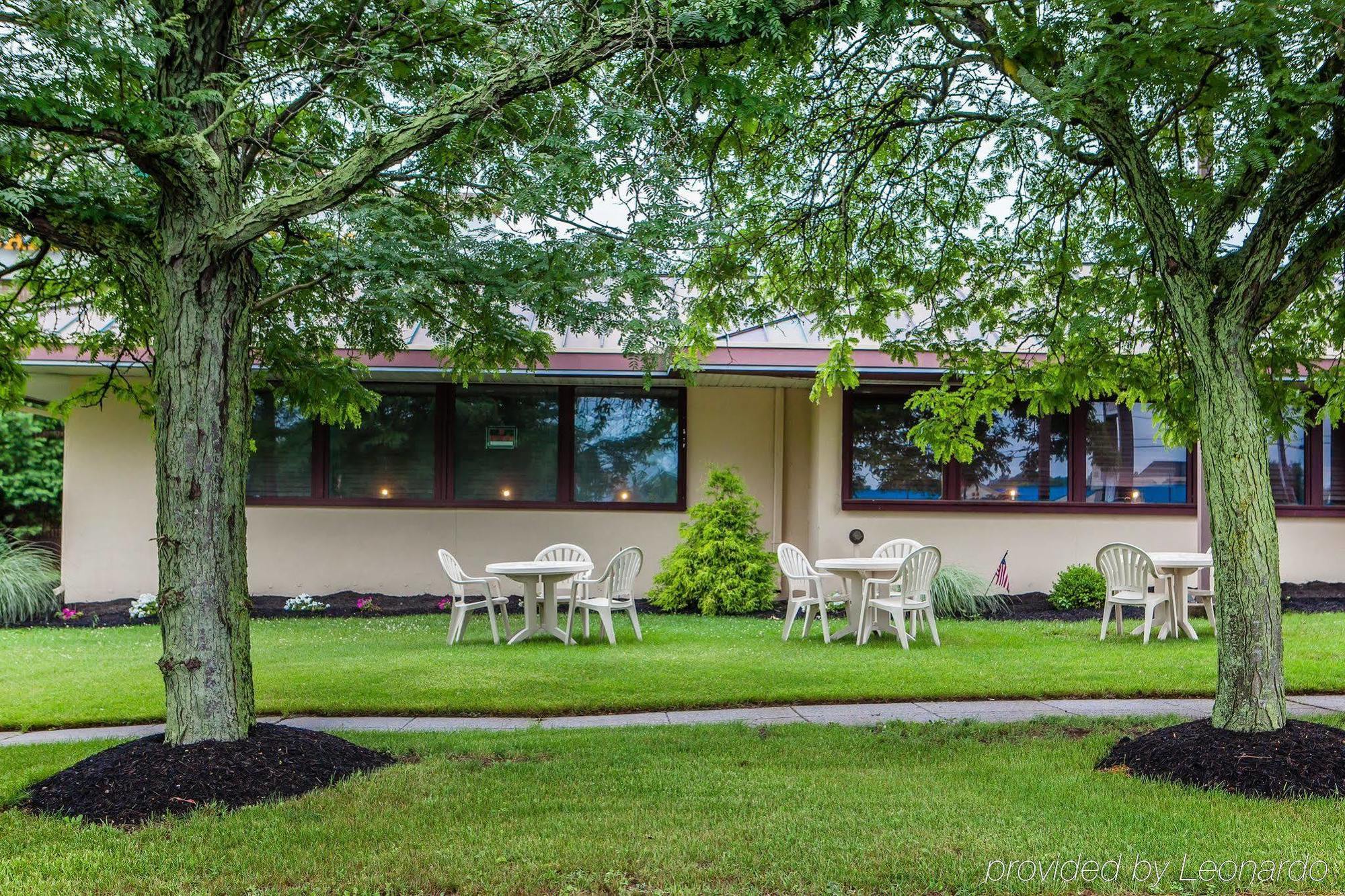 レッドルーフ イン&スイーツ マウントホリー マックギア Afb Westampton エクステリア 写真